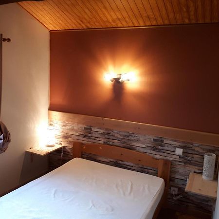 Alzon Les Chalets Du Roc מראה חיצוני תמונה