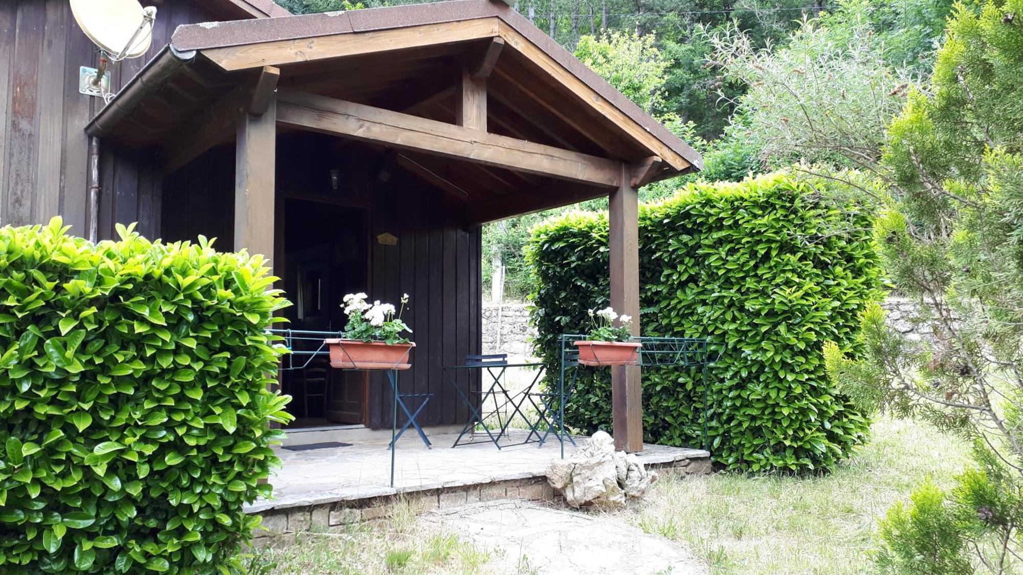 Alzon Les Chalets Du Roc מראה חיצוני תמונה